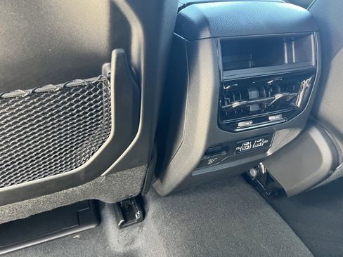 New 2025 Jeep Grand Cherokee Altitude image 11