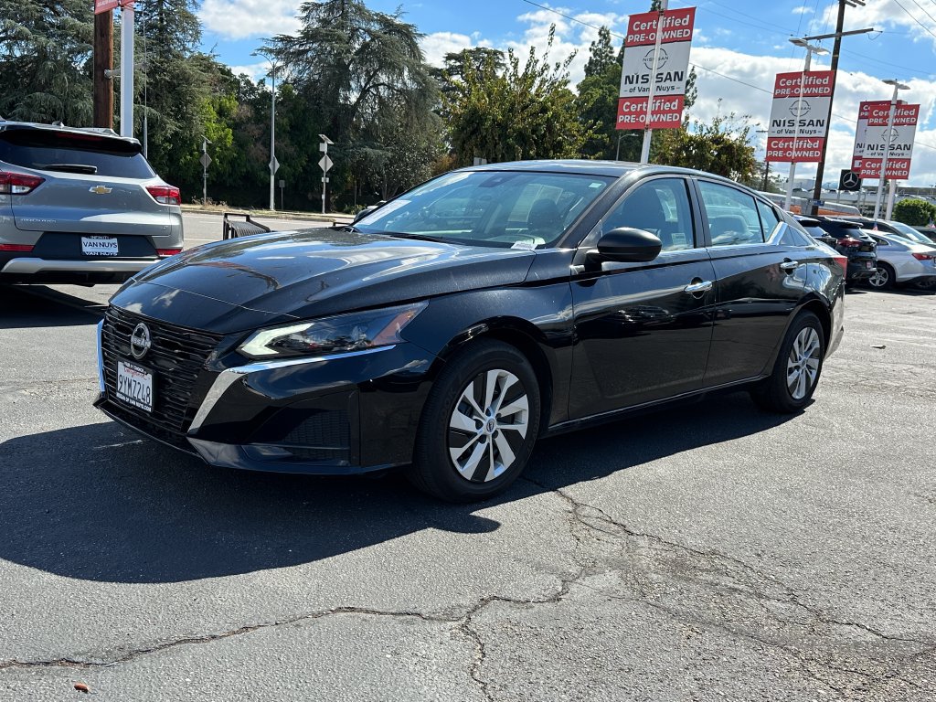 Used 2025 Nissan Altima 2.5 S FWD image 2