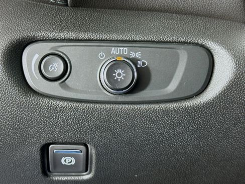 Used 2022 Chevrolet Blazer LT image 17