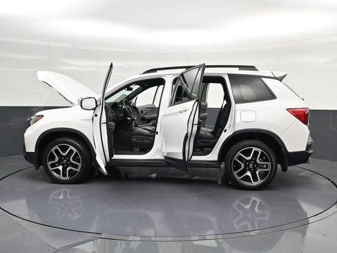 Used 2023 Honda Passport Elite image 44