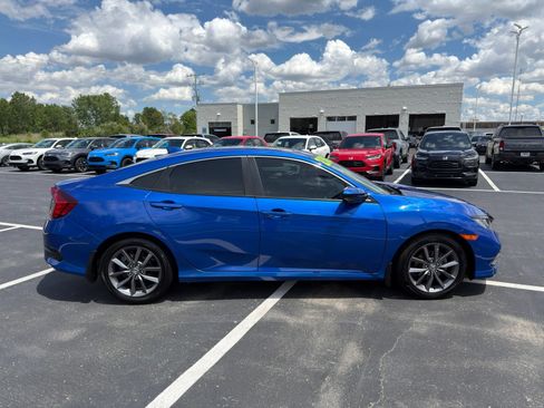 Used 2021 Honda Civic EX-L image 9