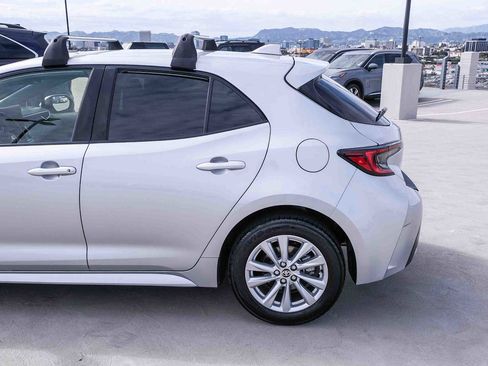 Used 2024 Toyota Corolla SE w/ SE Package FWD image 8