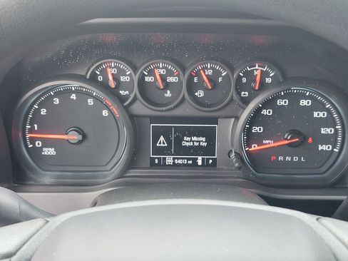 Used 2024 Chevrolet Silverado 2500 Custom w/ Custom Value Package image 17