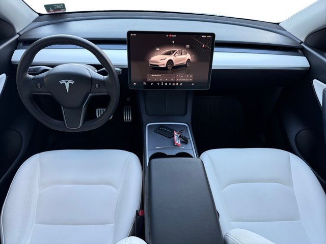 Used 2022 Tesla Model Y Performance AWD/4WD image 13