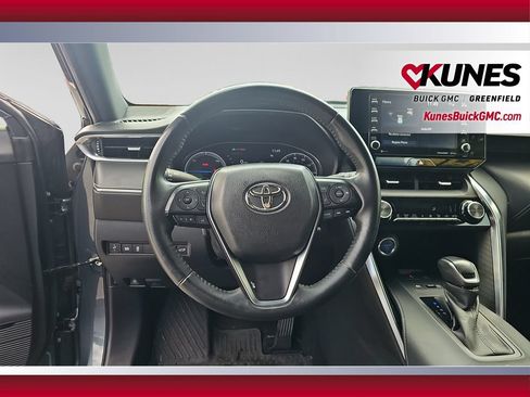 Used 2021 Toyota Venza XLE w/ Softex Package AWD/4WD image 14