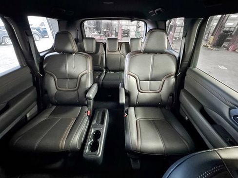 New 2026 Nissan Armada SL w/ Captain's Chari Seat Package AWD/4WD image 21