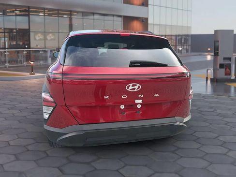 Used 2024 Hyundai Kona SEL w/ Convenience Package FWD image 10