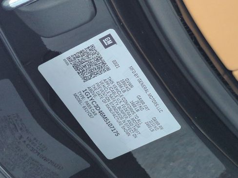 Used 2021 Chevrolet Corvette Stingray Premium Conv w/ Z51 Performance Package image 36