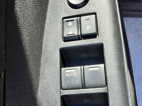 Used 2015 Honda CR-V LX image 14