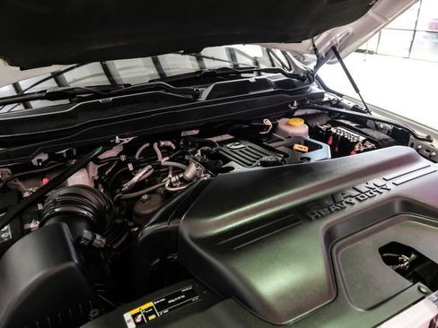 Used 2025 RAM 2500 Big Horn AWD/4WD image 47