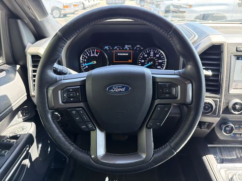 Used 2019 Ford Expedition Max XLT w/ Equipment Group 202A AWD/4WD image 18