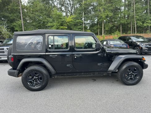 Used 2023 Jeep Wrangler Unlimited Sport AWD/4WD image 4