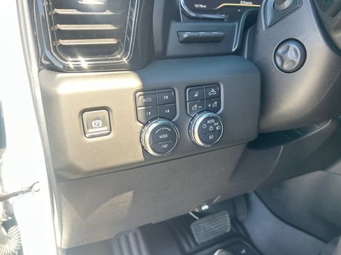 Used 2025 GMC Sierra 1500 AT4 w/ AT4 Premium Package AWD/4WD image 21