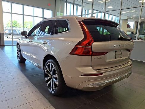 Used 2023 Volvo XC60 B5 Ultimate w/ Climate Package AWD/4WD image 4