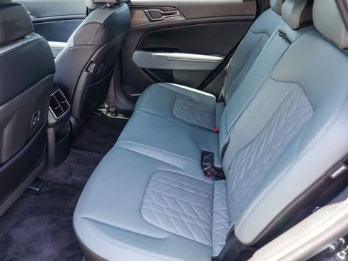 Certified 2025 Kia Sportage X-Line AWD/4WD image 17