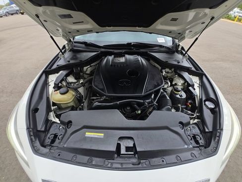 Used 2018 INFINITI Q50 Luxe w/ All Weather Package (L96) AWD/4WD image 24