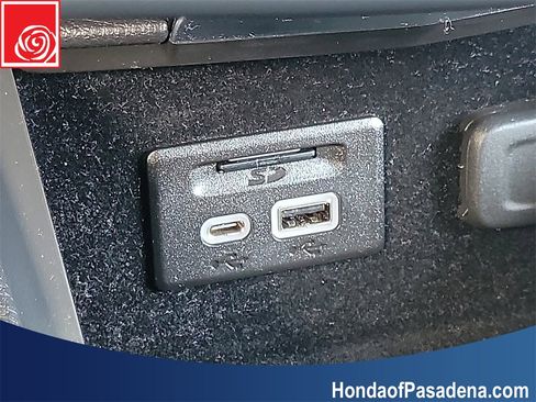 Used 2019 Cadillac XT4 Premium Luxury image 18