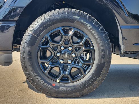 New 2026 Ford F150 XLT w/ XLT Black Appearance Package AWD/4WD image 11