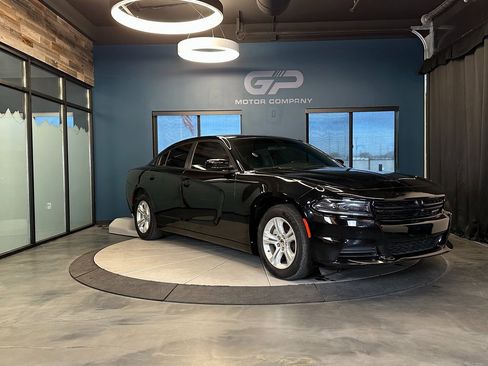 Used 2023 Dodge Charger SXT image 1
