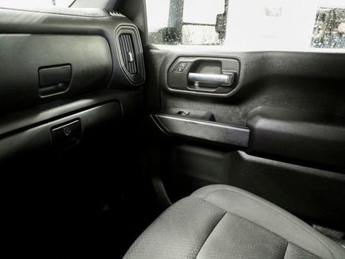 Used 2024 GMC Sierra 2500 Pro w/ Fleet Convenience Package image 24