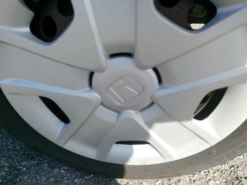 Used 2012 Honda Fit image 17