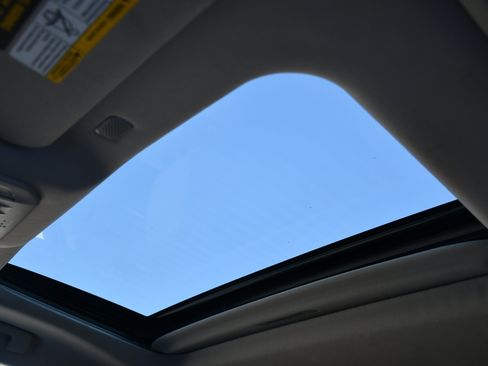 Used 2020 Toyota Highlander XLE image 13