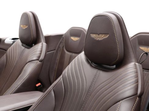 Used 2019 Aston Martin DB11 Volante RWD image 15