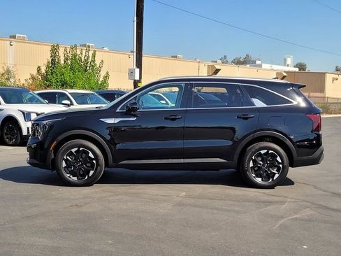 Certified 2024 Kia Sorento S AWD/4WD image 9