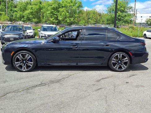 Used 2023 BMW 760i xDrive w/ Executive Package AWD/4WD image 9