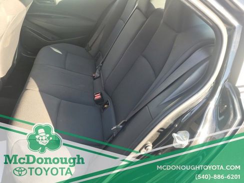 Used 2022 Toyota Corolla LE image 10