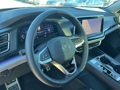 New 2026 Volkswagen Atlas Peak Edition image 11