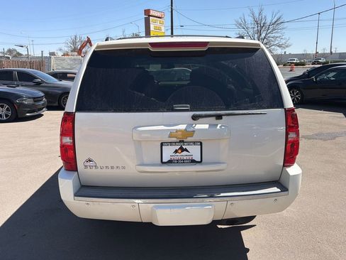 Used 2013 Chevrolet Suburban LTZ image 6