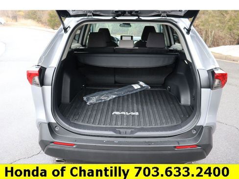 Used 2025 Toyota RAV4 XLE image 25