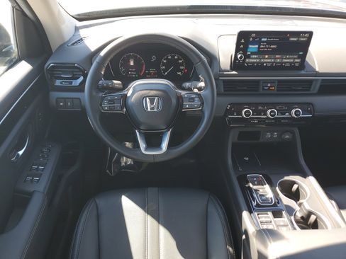 Used 2025 Honda Pilot EX-L image 23