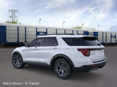 New 2026 Ford Explorer Active image 27