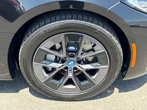 Used 2023 BMW i4 eDrive35 RWD image 7