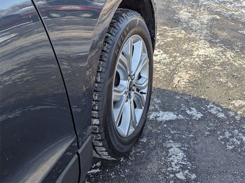 Used 2023 Ford Edge Titanium image 28