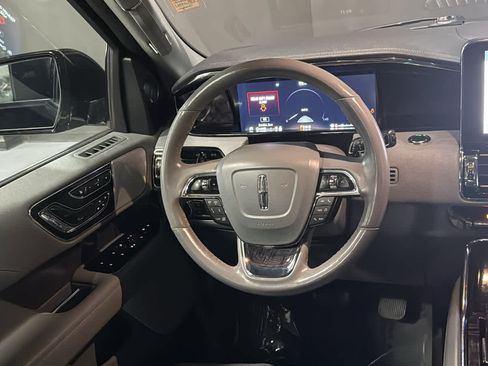 Used 2020 Lincoln Navigator Reserve w/ Equipment Group 208A Reserve AWD/4WD image 27