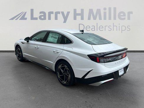 New 2026 Hyundai Sonata SEL FWD image 3