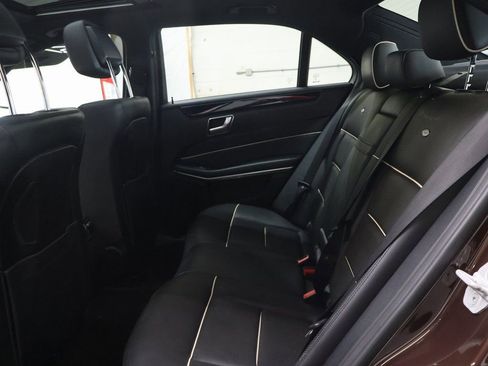 Used 2016 Mercedes-Benz E 400 4MATIC Sedan w/ Driver Assistance Package image 15