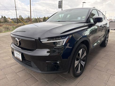 Used 2023 Volvo C40 P8 Recharge Plus image 4