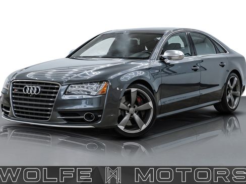 Used 2014 Audi S8 w/ Driver Assistance Package image 1