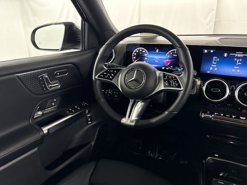 Certified 2026 Mercedes-Benz GLB 250 image 32