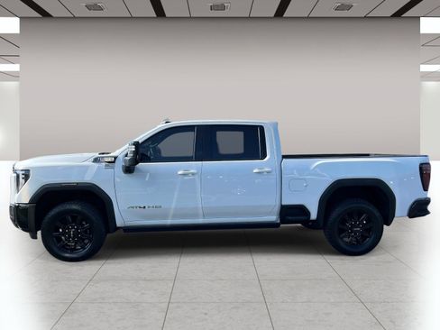 Used 2025 GMC Sierra 3500 AT4 w/ AT4 Premium Plus Package AWD/4WD image 8