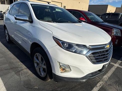Used 2021 Chevrolet Equinox Premier AWD/4WD image 3