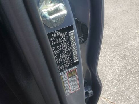 Used 2024 Kia Sorento S FWD image 29