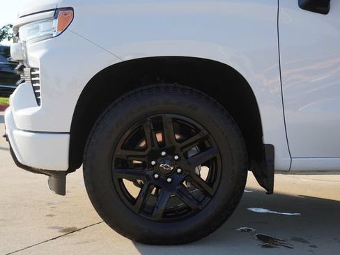 Used 2024 Chevrolet Silverado 1500 RST w/ Convenience Package II RWD image 5