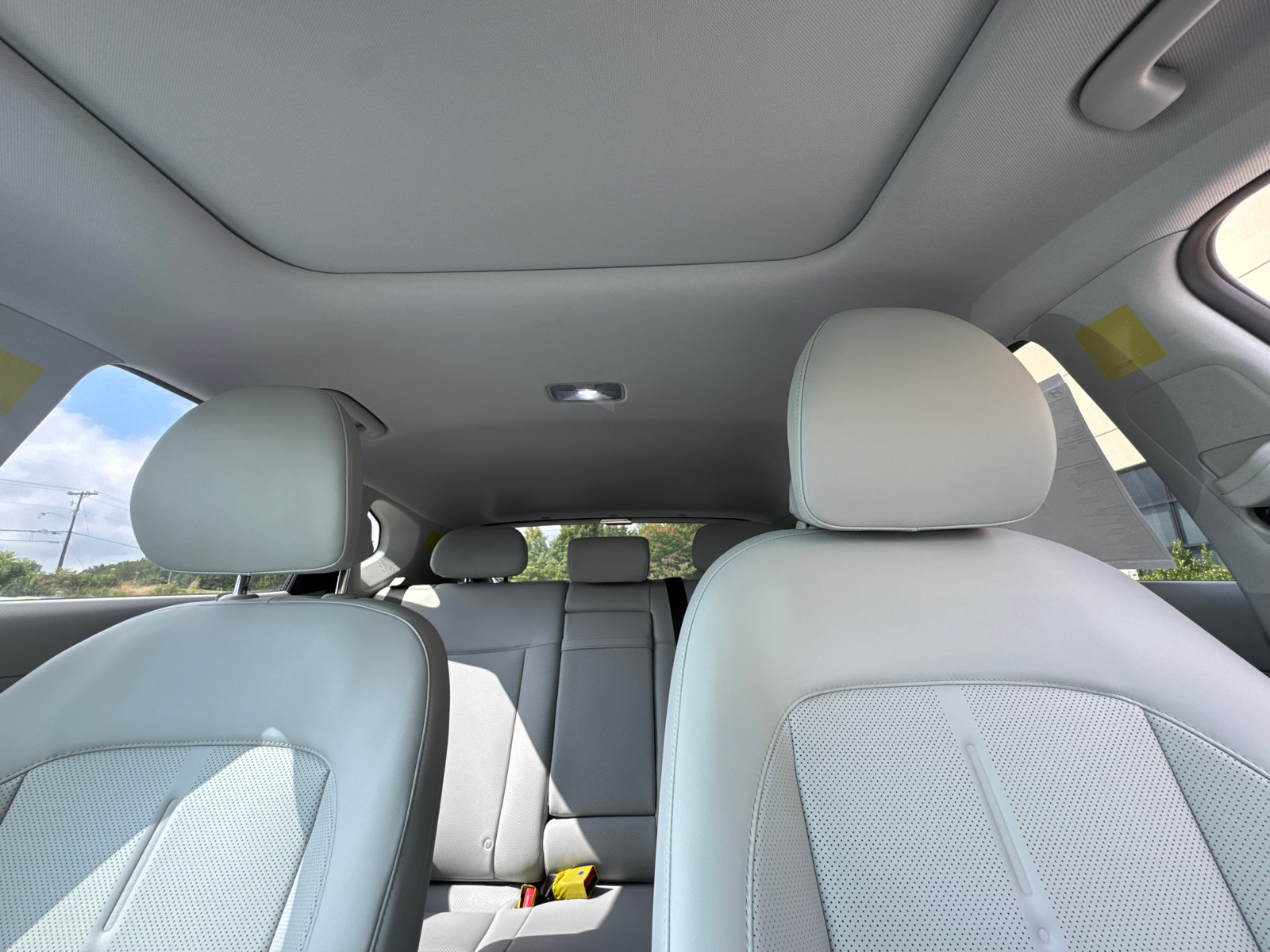New 2027 Hyundai Kona Limited FWD image 32