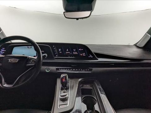 Used 2021 Cadillac Escalade Sport w/ Driver Assist Tech Package image 24