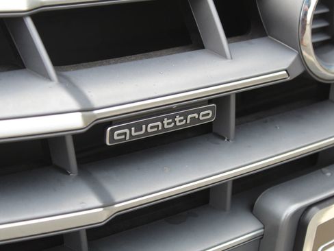 Used 2018 Audi Q5 2.0T Premium AWD/4WD image 40